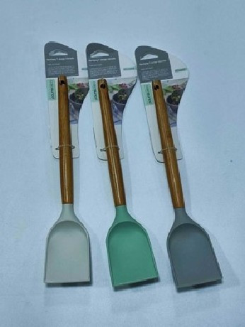 SPATULA SZILIKON/FA 3F. SZÍN