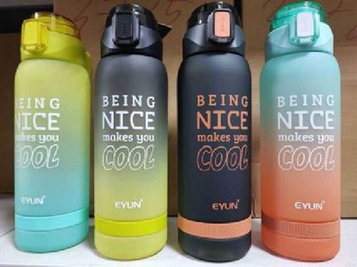 KULACS MŰA. 1000ML 4F. "BEING NICE MAKES YOU COOL"